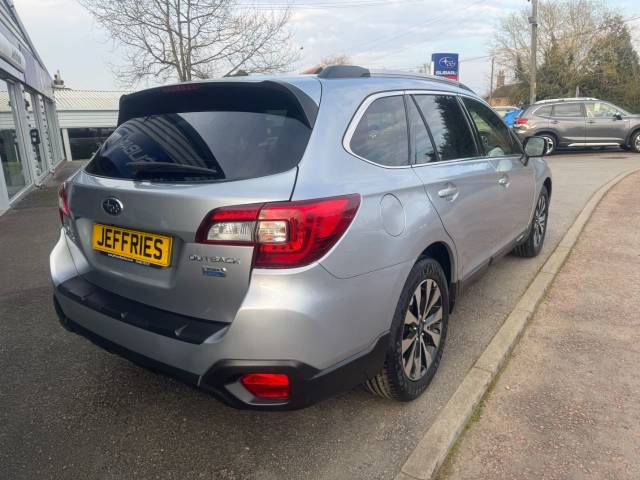 2016 Subaru Outback 2.0D SE Premium 5dr Lineartronic