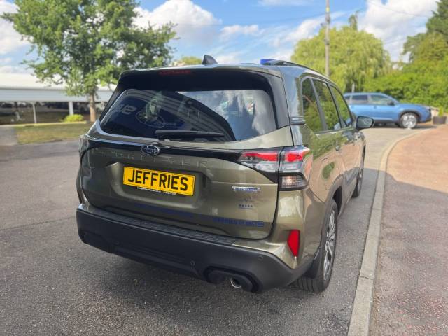 2025 Subaru Forester 2.0i e-Boxer Touring 5dr Lineartronic