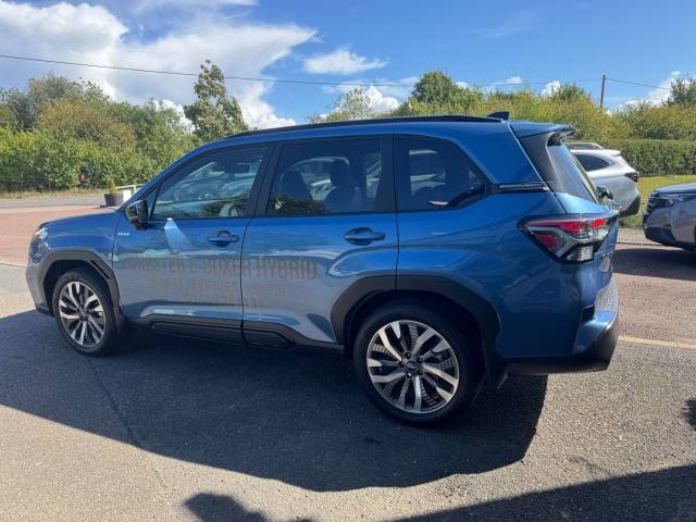 2025 Subaru Forester 2.0i e-Boxer Touring 5dr Lineartronic
